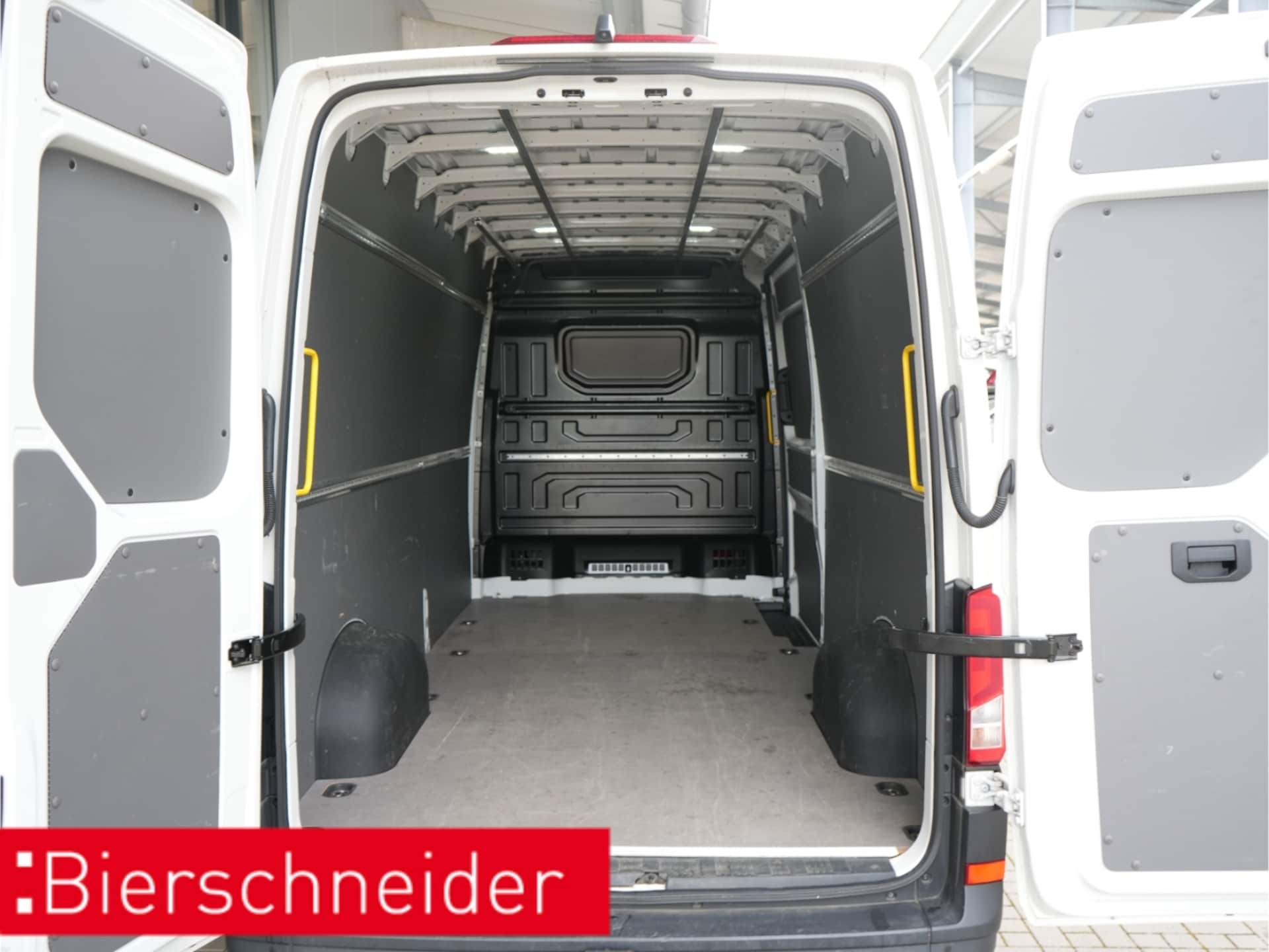Volkswagen Crafter Kasten langer Radstand