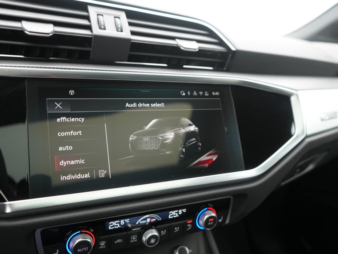 Bild über Audi Q3 Sportback TFSI 110 kW S tronic - für weitere Informationen kontaktieren Sie den Audi Partner