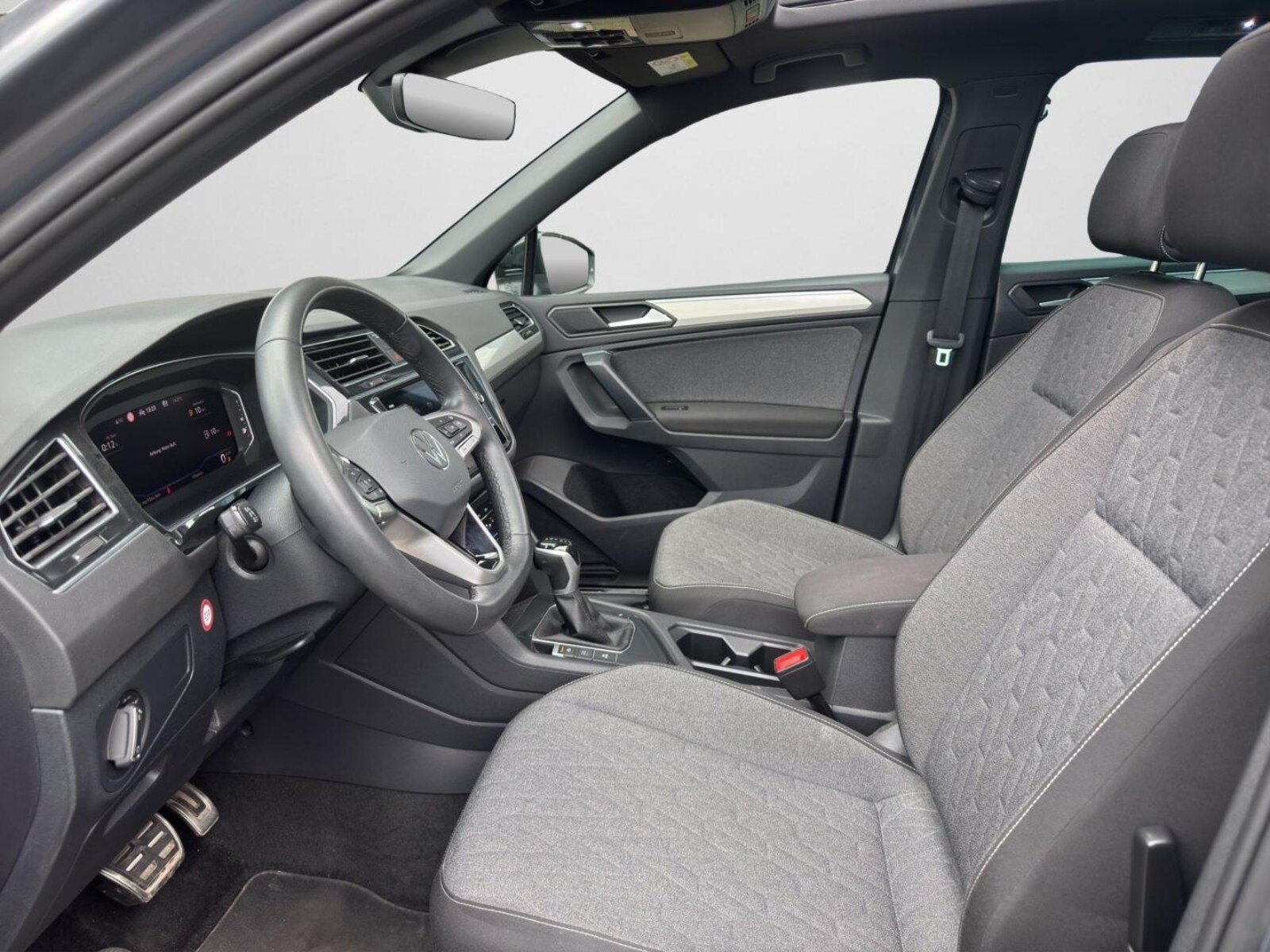Volkswagen Tiguan – Bild 12