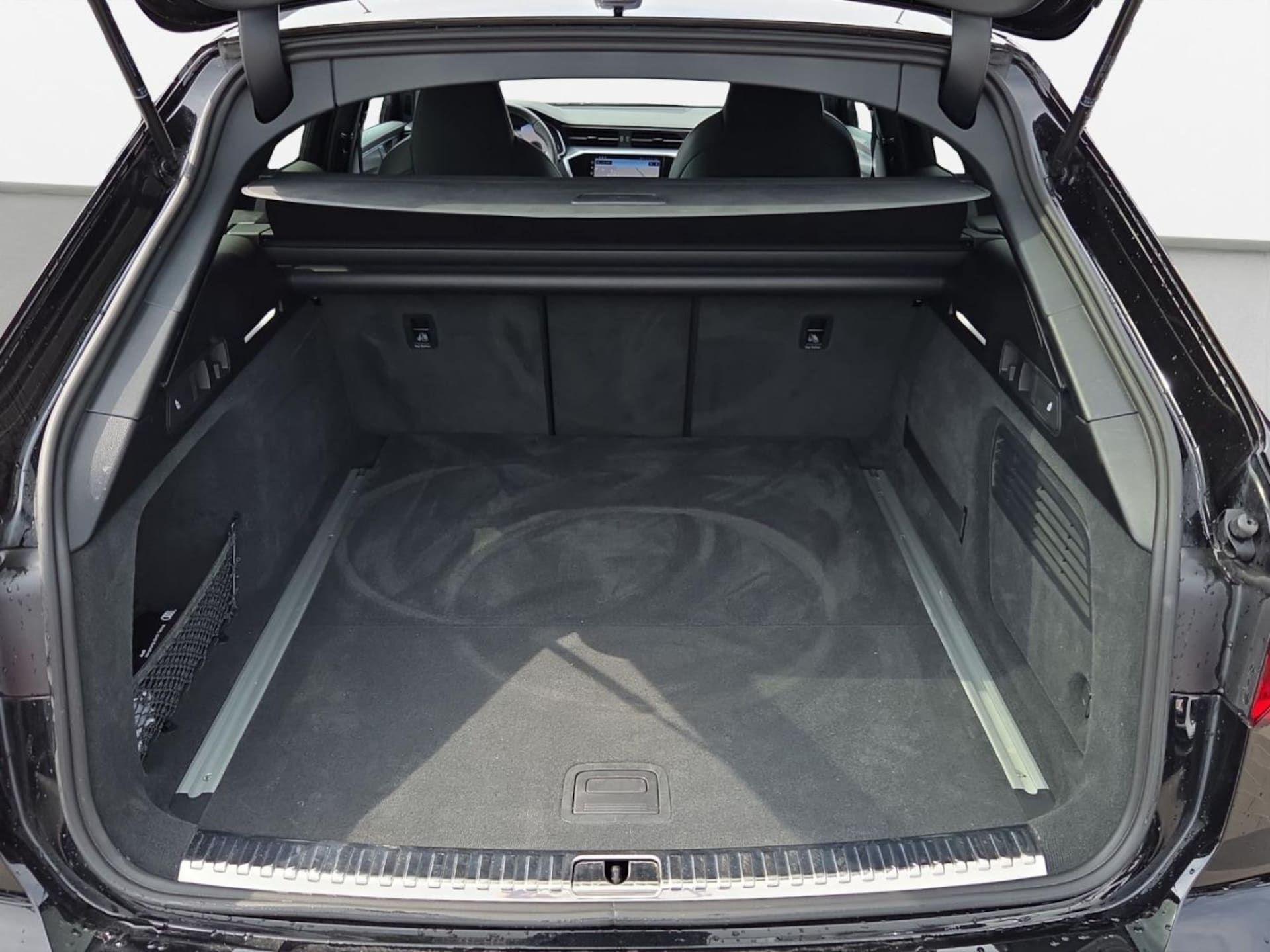 Audi S6 Avant