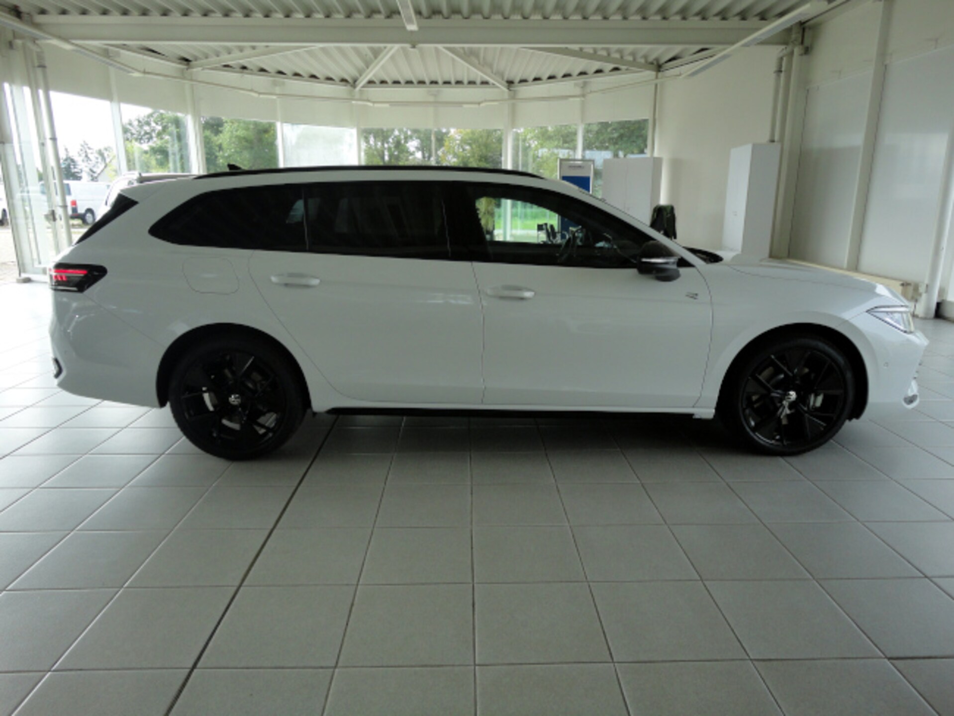 Volkswagen Passat Variant R-Line Edition