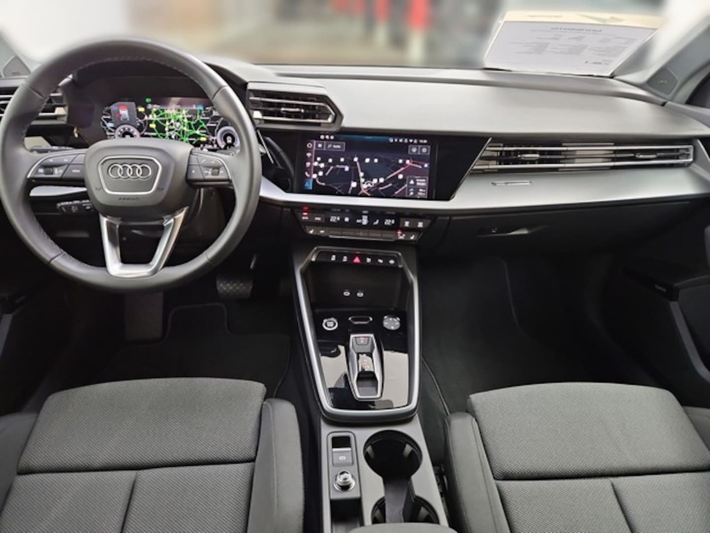 Bild über Audi A3 Sportback S line 35 TFSI S tronic - für weitere Informationen kontaktieren Sie den Audi Partner