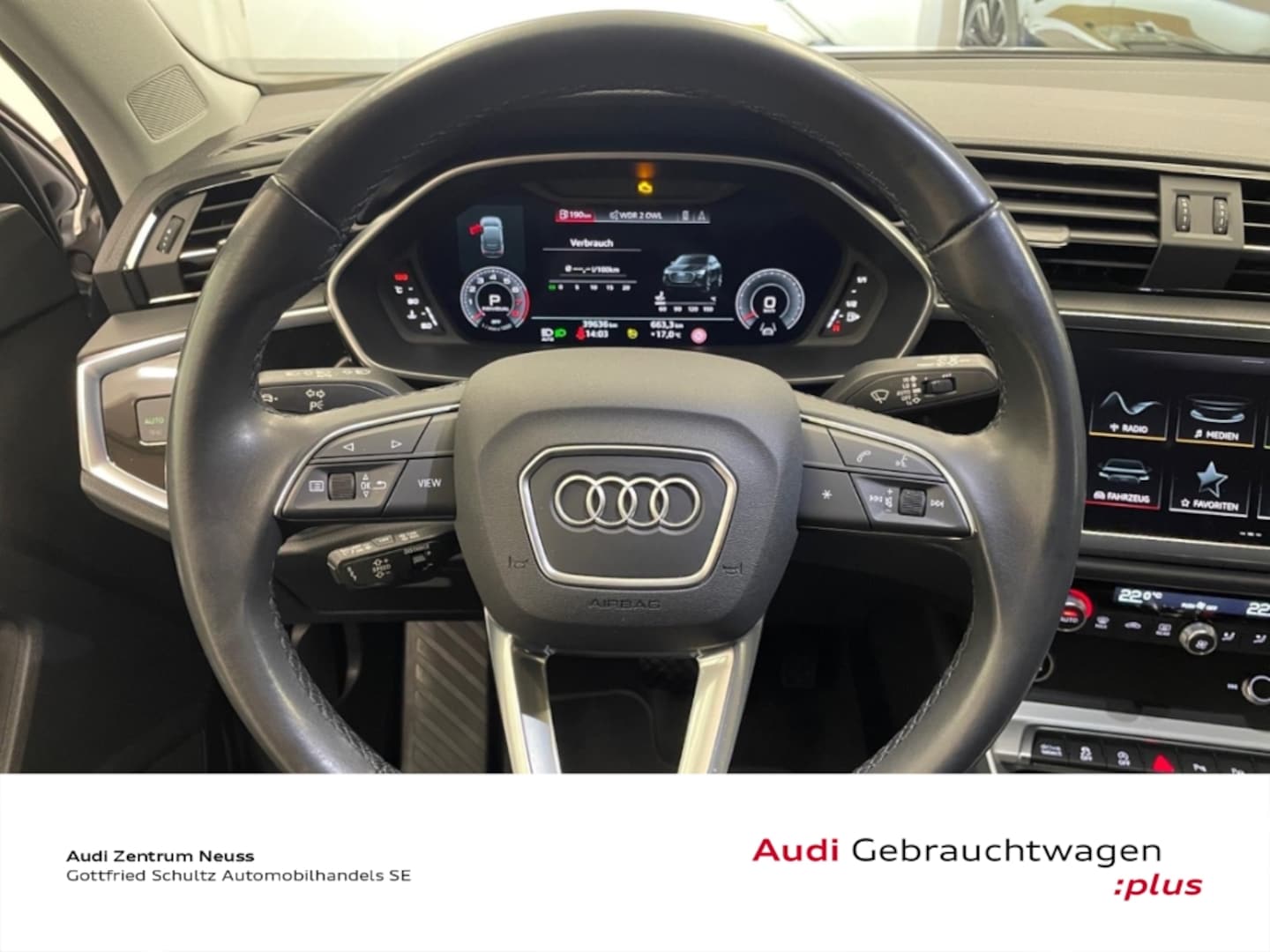 Bild über Audi Q3 Sportback 40 TFSI quattro S tronic - für weitere Informationen kontaktieren Sie den Audi Partner