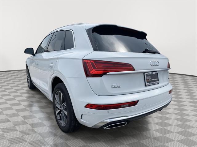 Used 2022 Audi Q5 Premium with VIN WA1GAAFY9N2026696 for sale in Kansas City