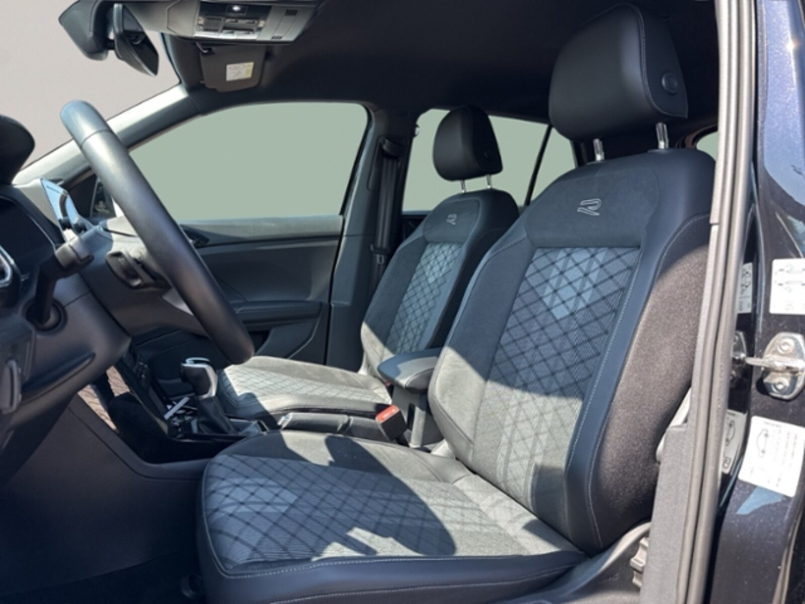 Volkswagen T-Cross – Bild 13