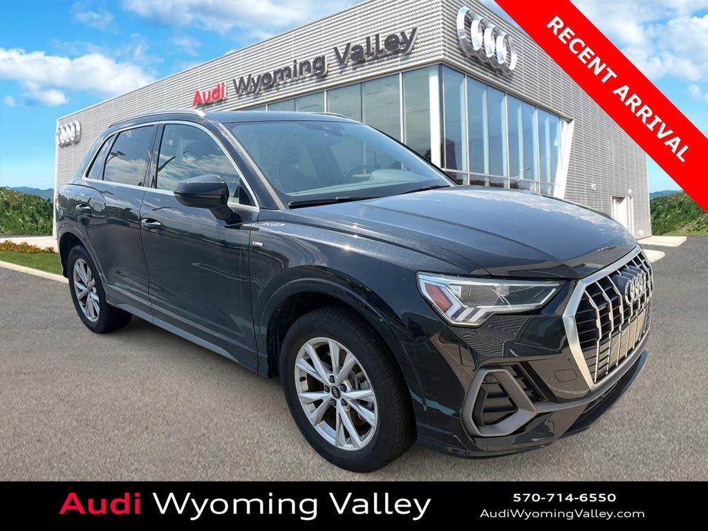 2023 Audi Q3 45 TFSI S Line Premium quattro's photo