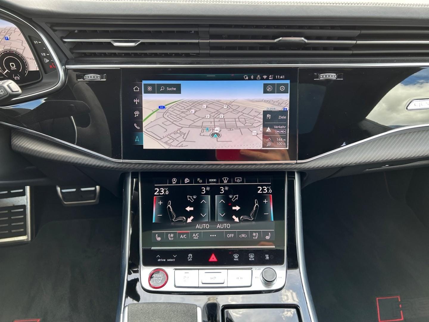 Bild über Audi RS Q8 SUV TFSI quattro 471 kW tiptronic - für weitere Informationen kontaktieren Sie den Audi Partner