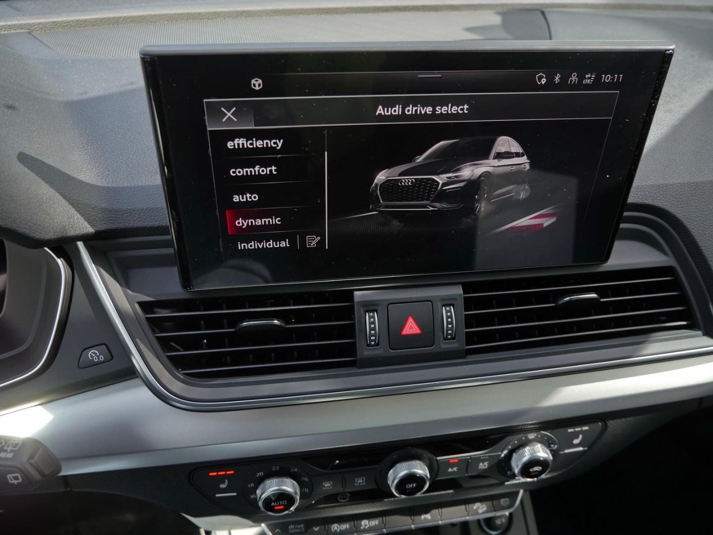 Bild über Audi Q5 Sportback 40 TDI quattro S tronic - für weitere Informationen kontaktieren Sie den Audi Partner