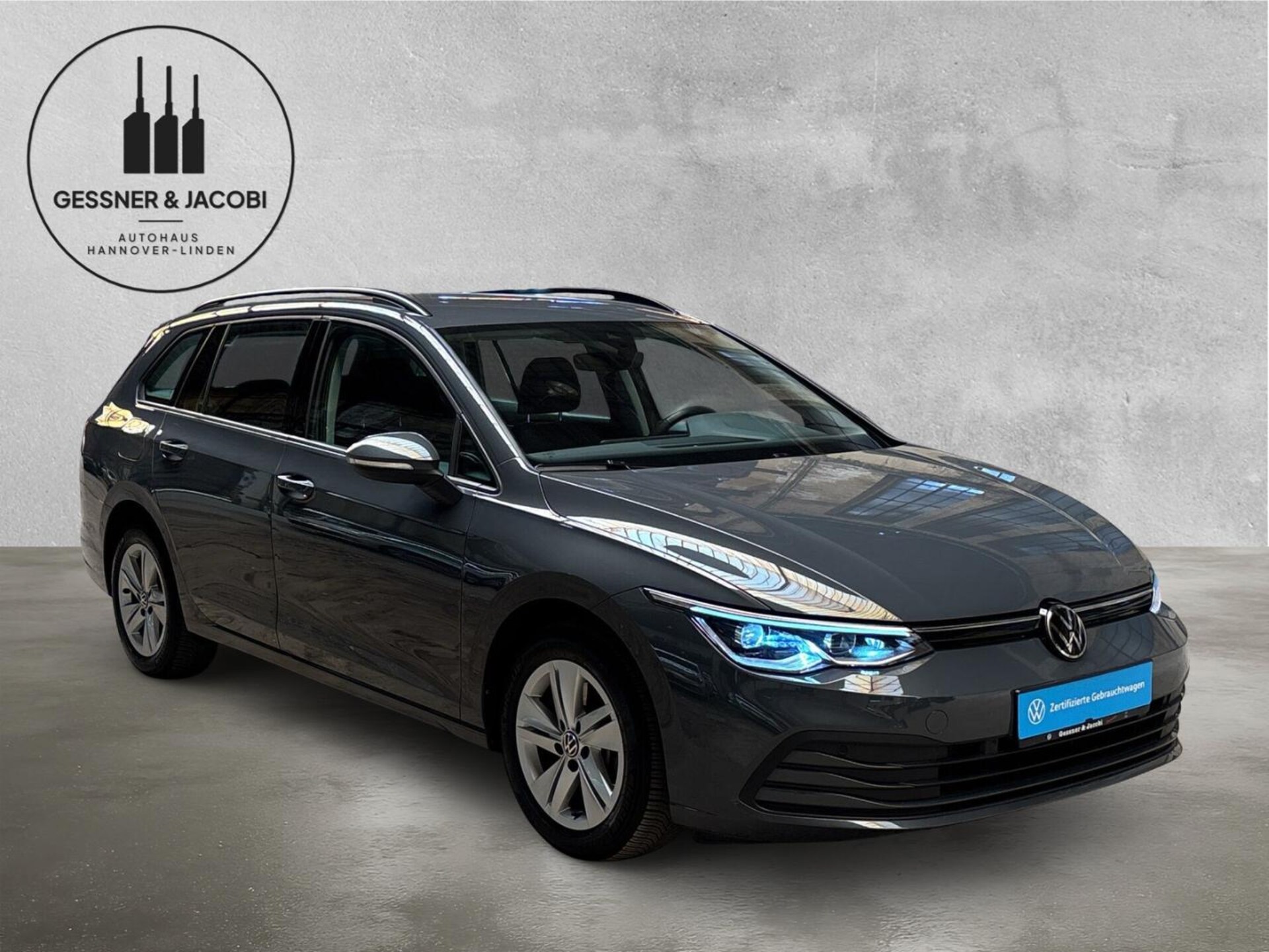 Volkswagen Golf Variant Life