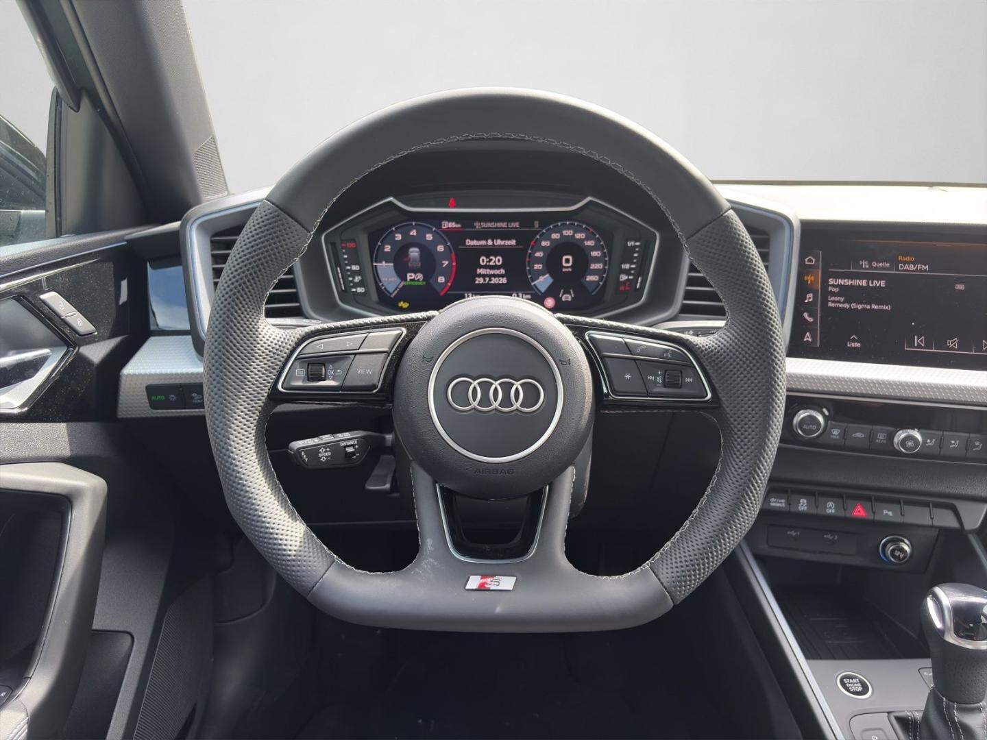 Bild über Audi A1 Sportback S line 30 TFSI S tronic - für weitere Informationen kontaktieren Sie den Audi Partner