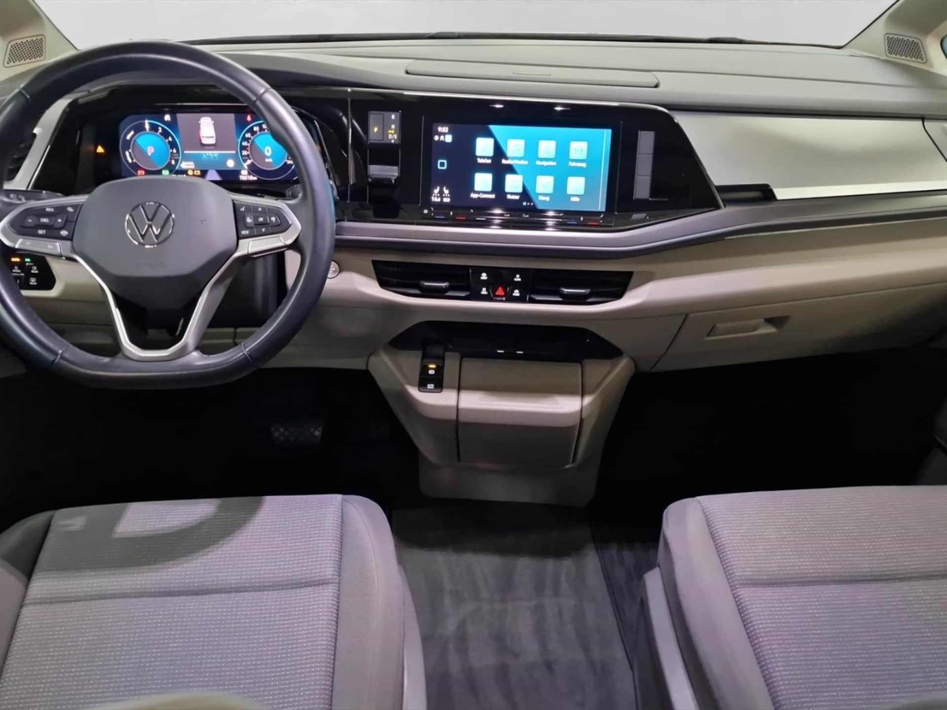Volkswagen Multivan Basis-Modell