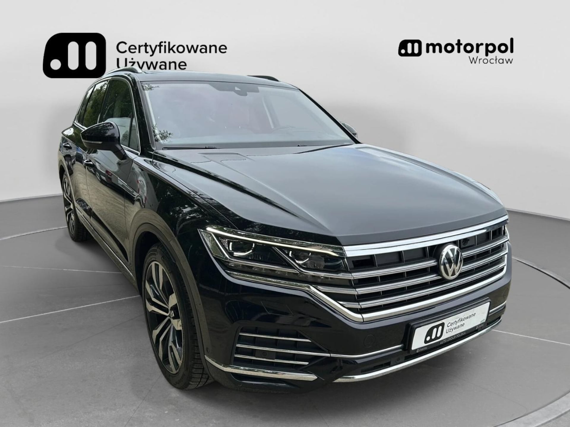 Volkswagen Touareg Model bazowy