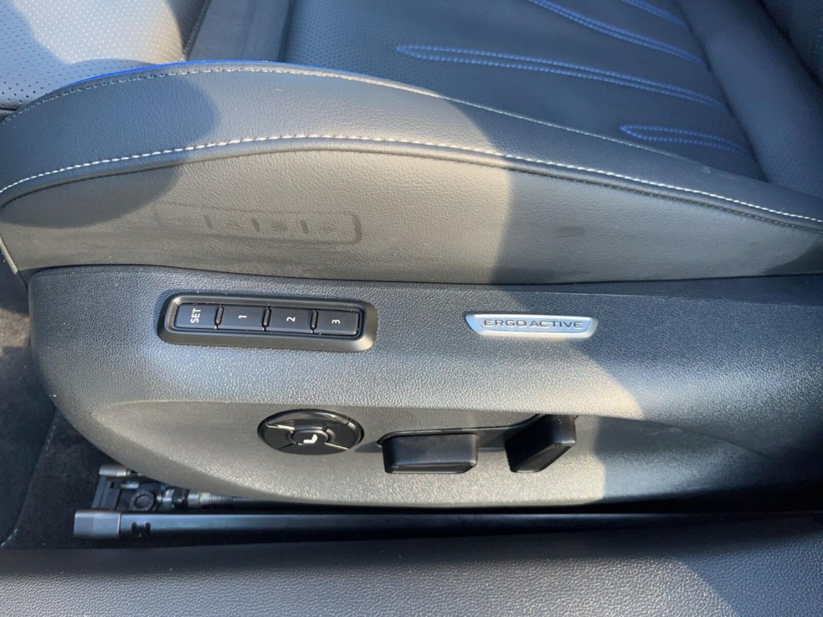 Volkswagen Passat – Bild 16