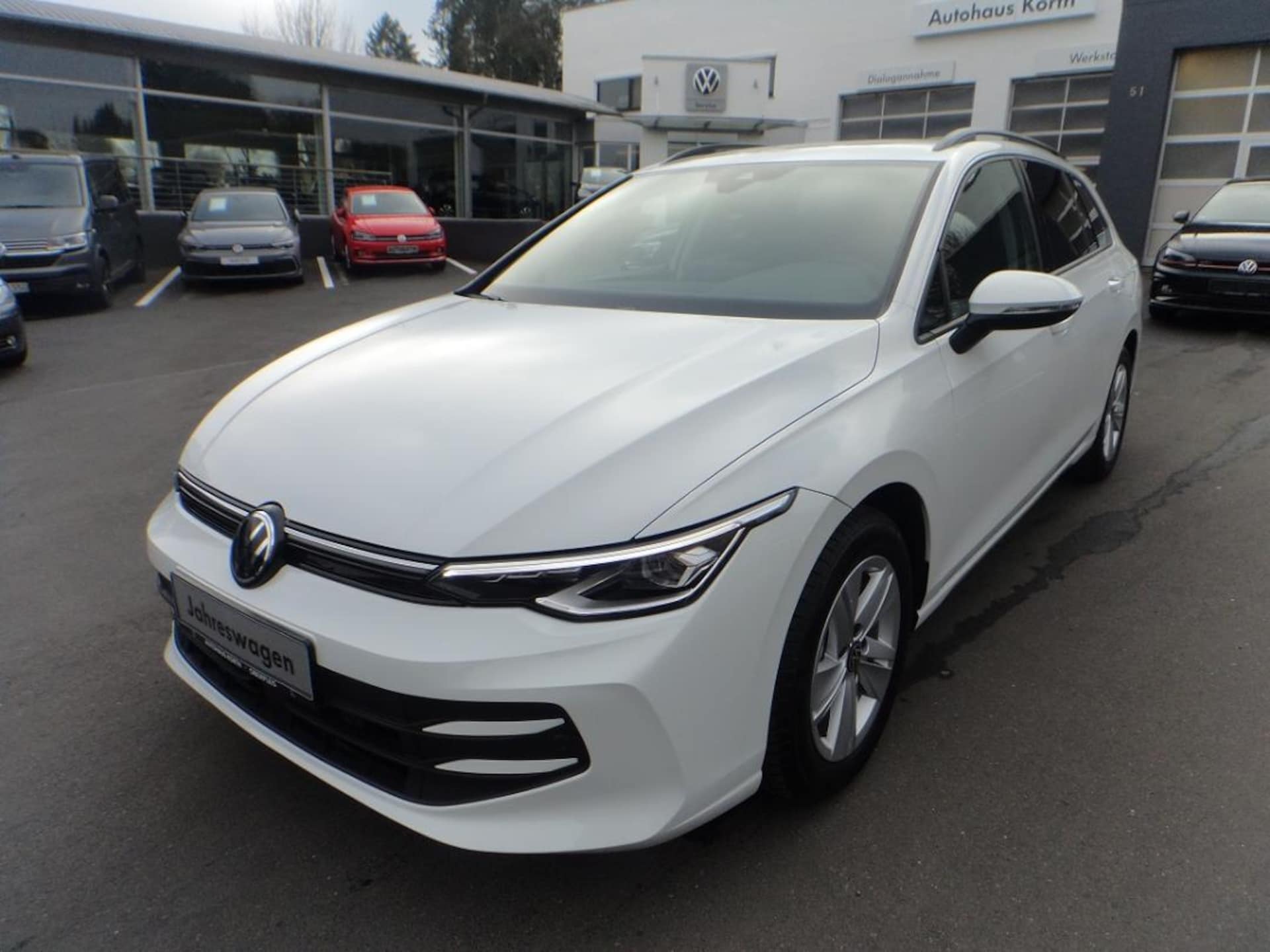 Volkswagen Golf Variant Life