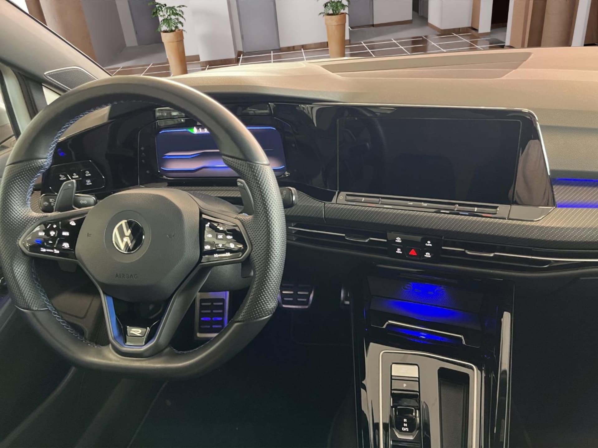 Volkswagen Golf Variant R