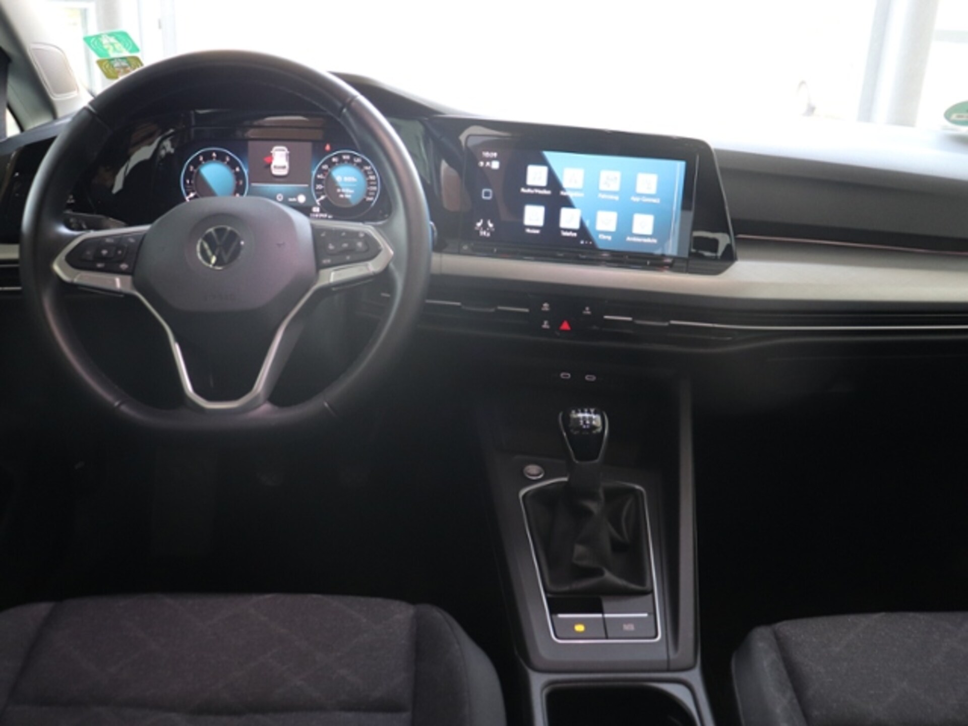Volkswagen Golf Life