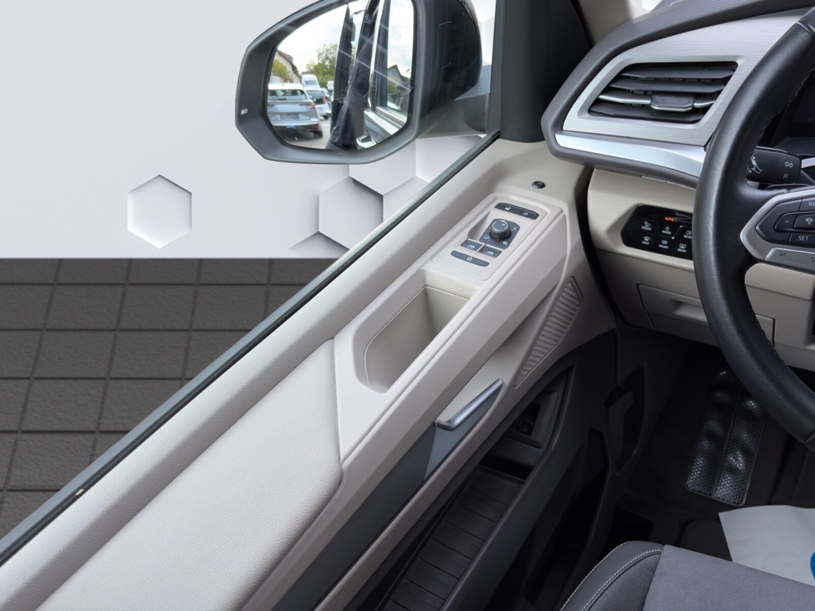 Volkswagen Multivan Langversion – Bild 12