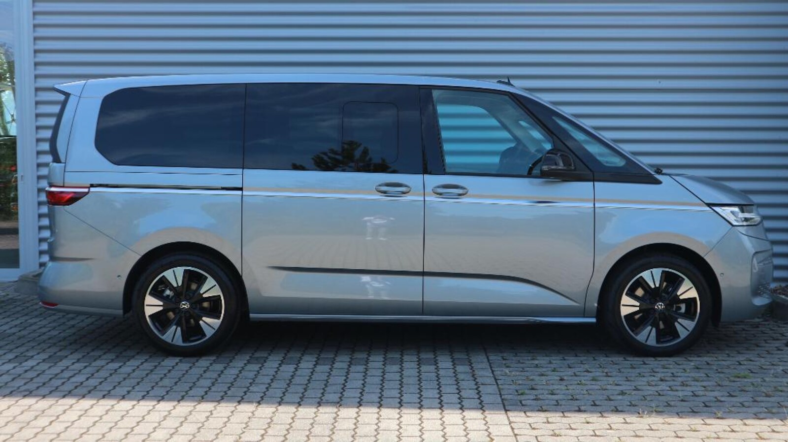Volkswagen Multivan Langversion – Bild 3