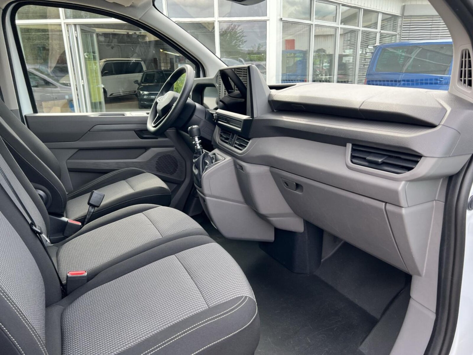 Volkswagen Transporter Kasten langer Radstand – Bild 14