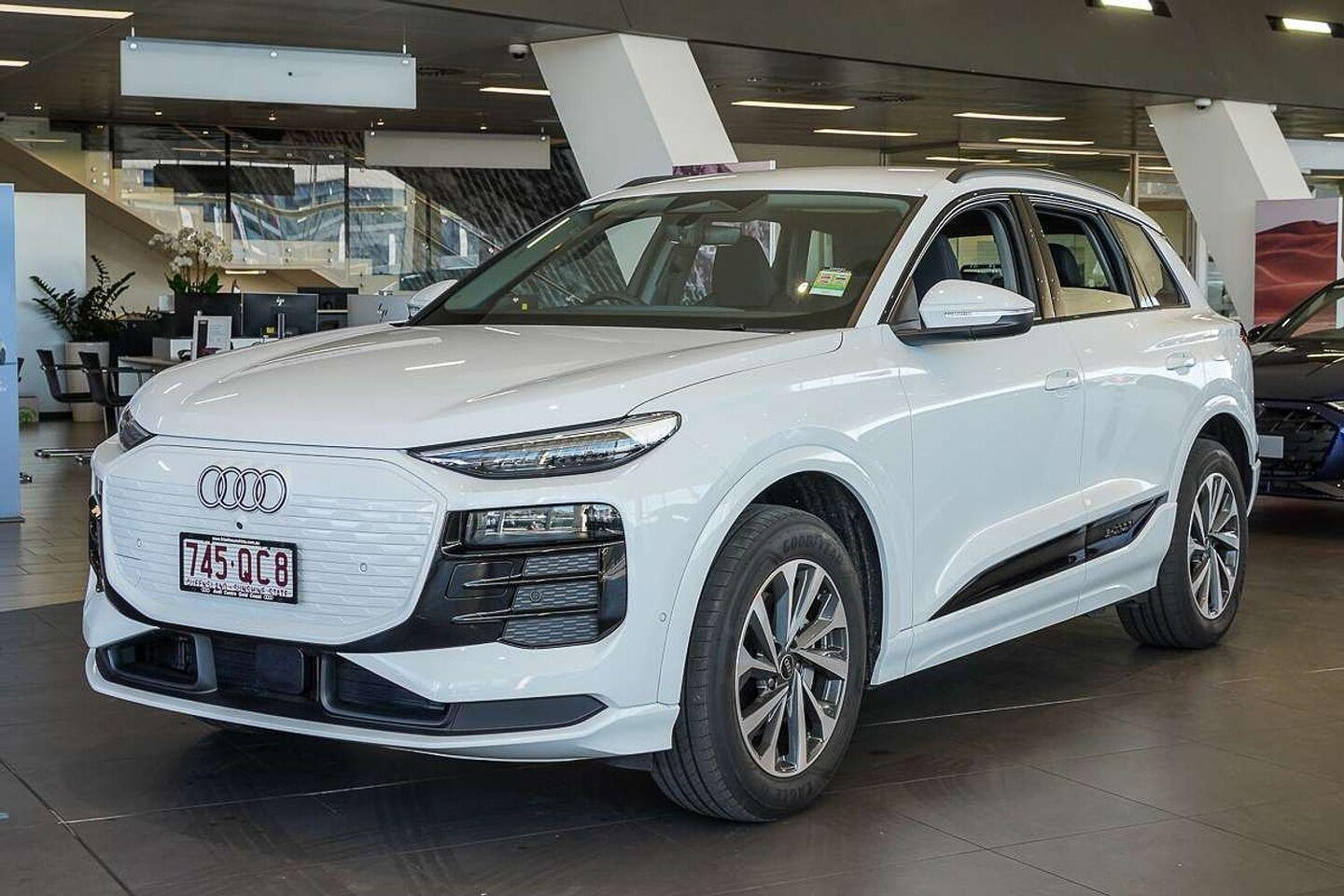 Image about Audi Q6 SUV e-tron e-tron