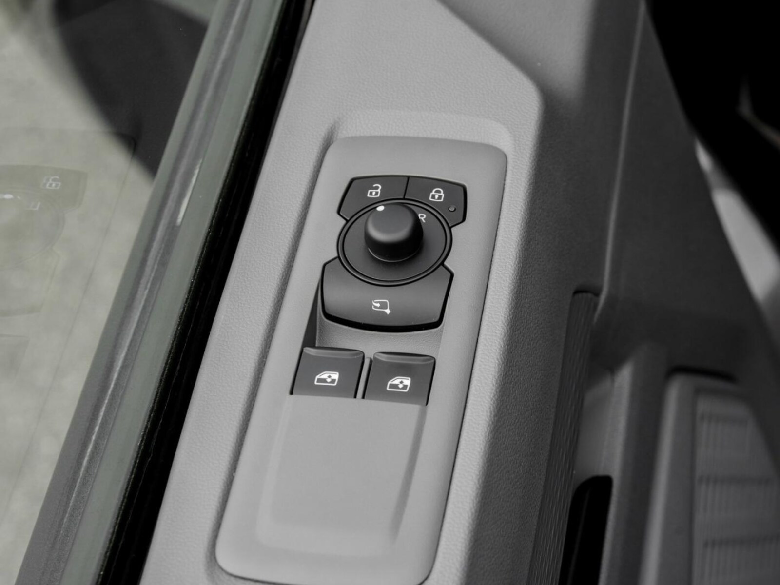 Volkswagen Transporter Kasten langer Radstand – Bild 14
