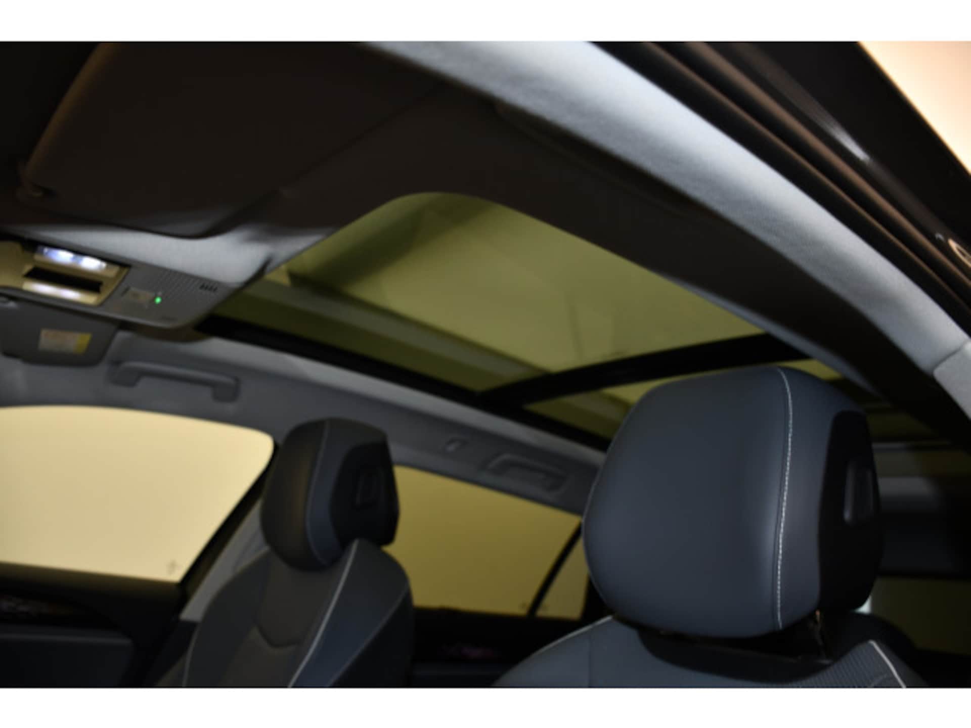 Volkswagen Passat Elegance