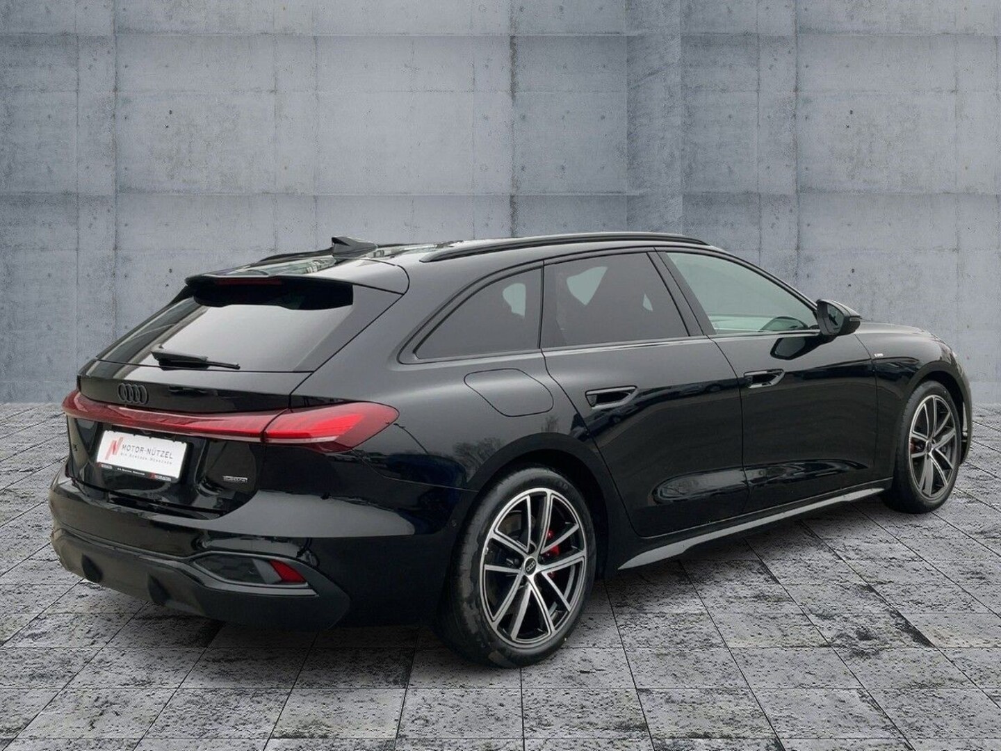 Bild über Audi A5 Avant TDI quattro 150 kW S tronic - für weitere Informationen kontaktieren Sie den Audi Partner