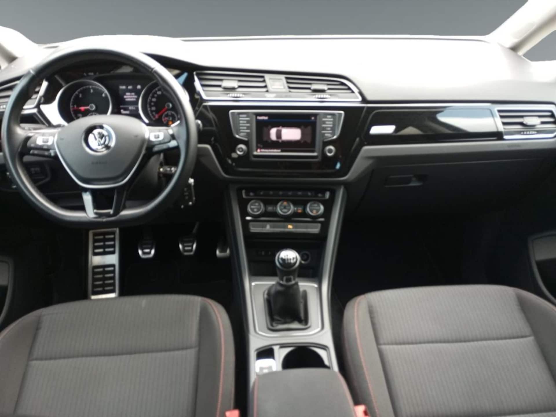Volkswagen Touran SOUND