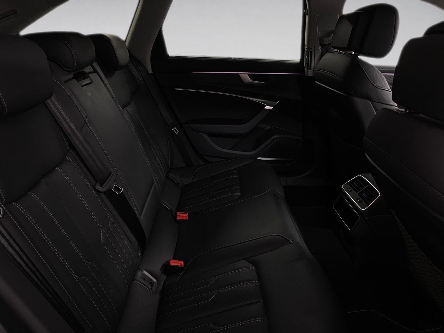 Bild über Audi S6 Avant TDI quattro tiptronic - für weitere Informationen kontaktieren Sie den Audi Partner