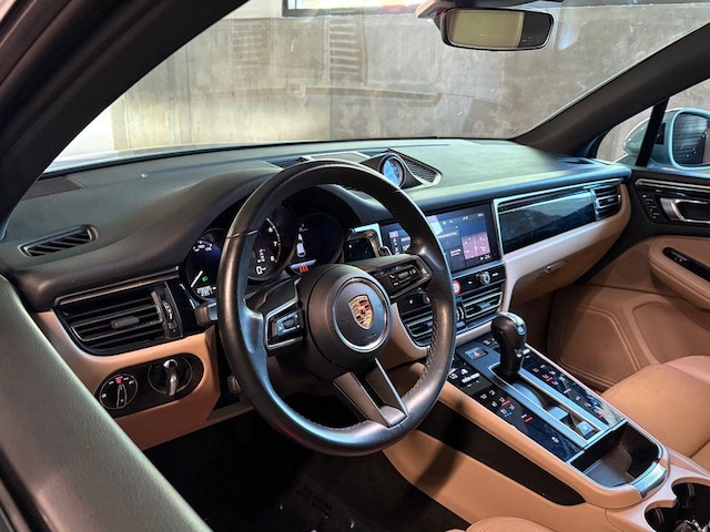 2023 Porsche Macan