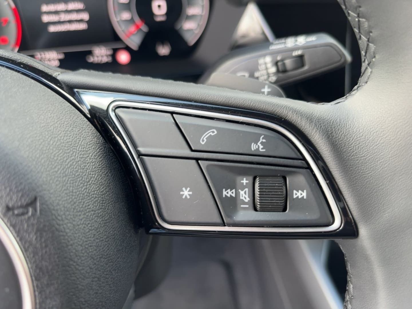 Bild über Audi A3 Sportback TFSI 110 kW S tronic - für weitere Informationen kontaktieren Sie den Audi Partner