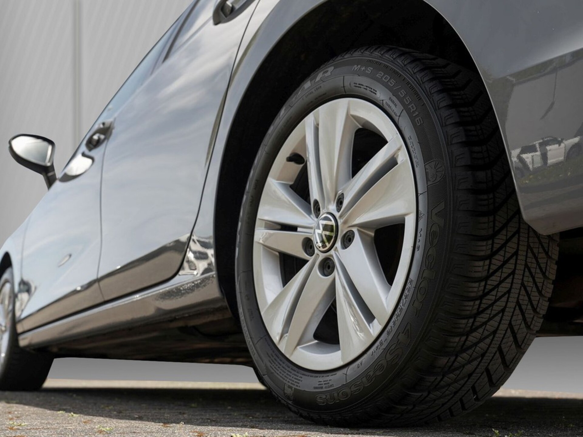 Volkswagen Golf Life