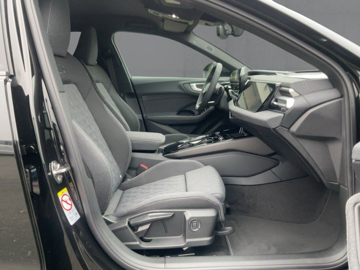 Bild über Audi A5 Avant TDI quattro 150 kW S tronic - für weitere Informationen kontaktieren Sie den Audi Partner