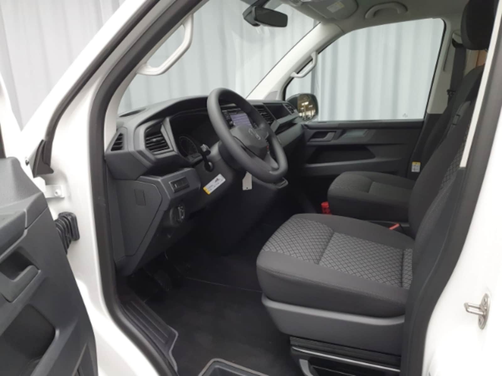 Volkswagen T6.1 California – Bild 7