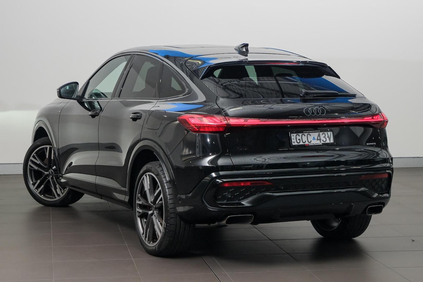 Image about Audi Q5 Sportback e-hybrid quattro S tronic