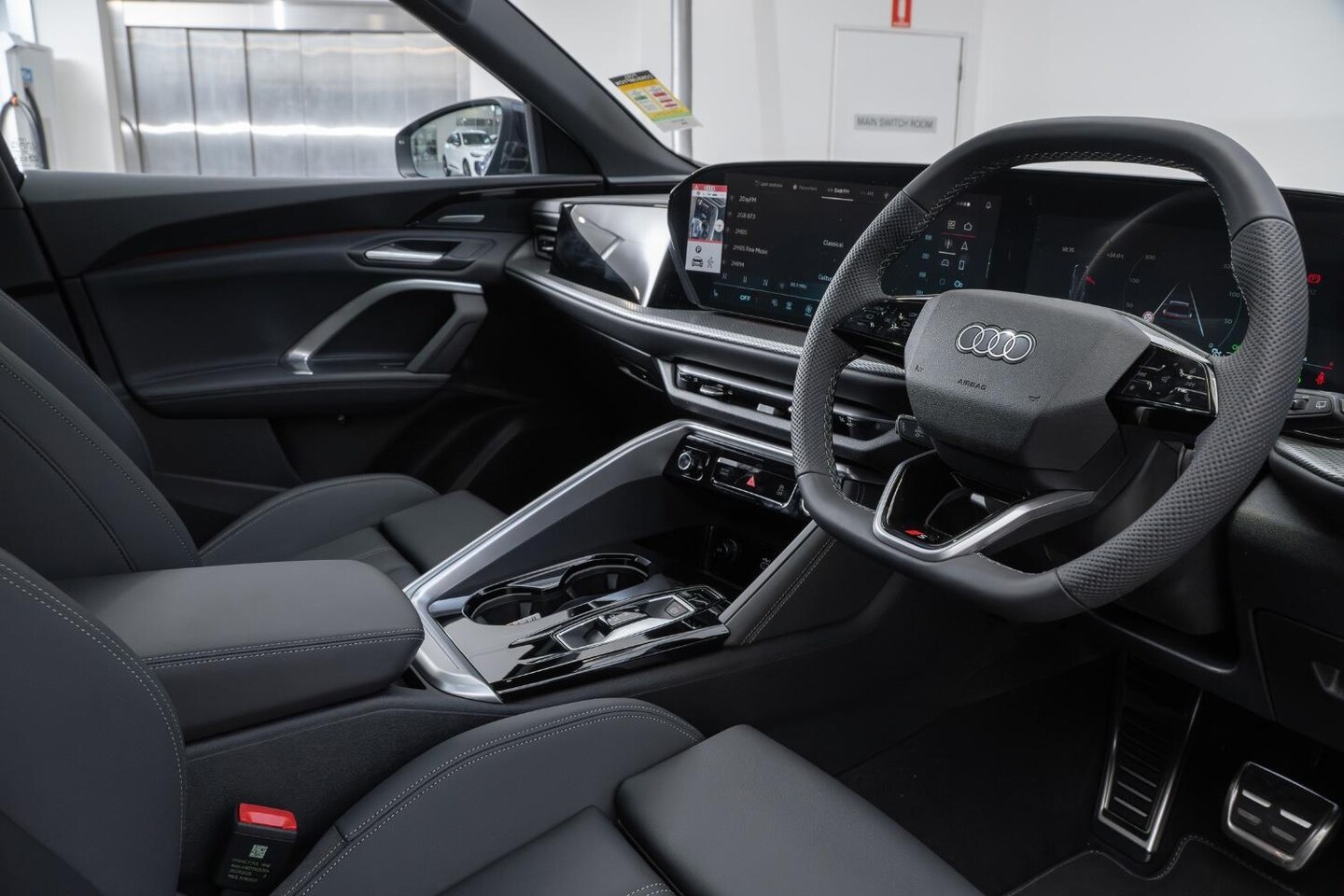 Image about Audi Q5 SUV TDI quattro 150 kW sport