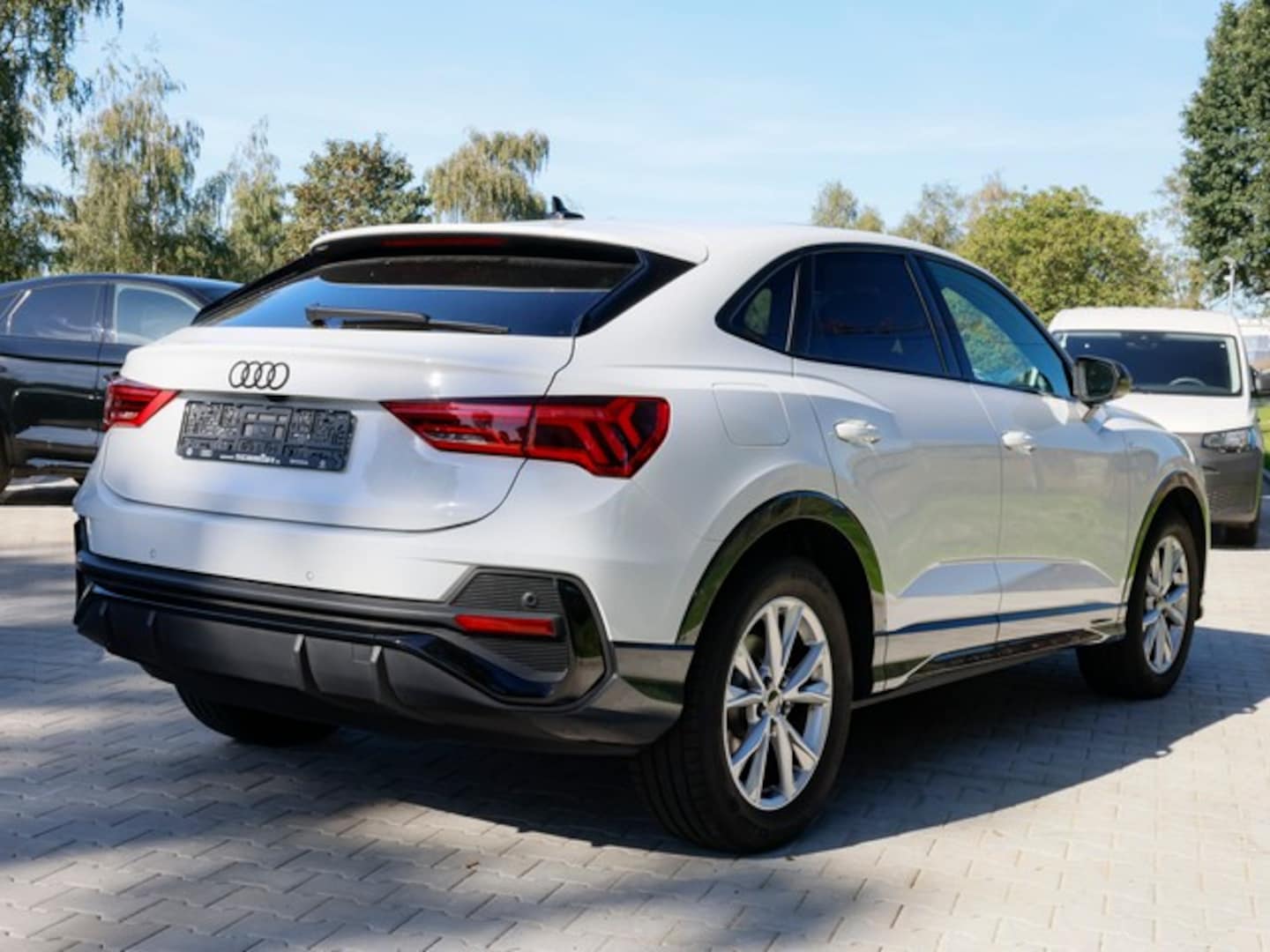 Bild über Audi Q3 Sportback S line 35 TFSI S tronic - für weitere Informationen kontaktieren Sie den Audi Partner