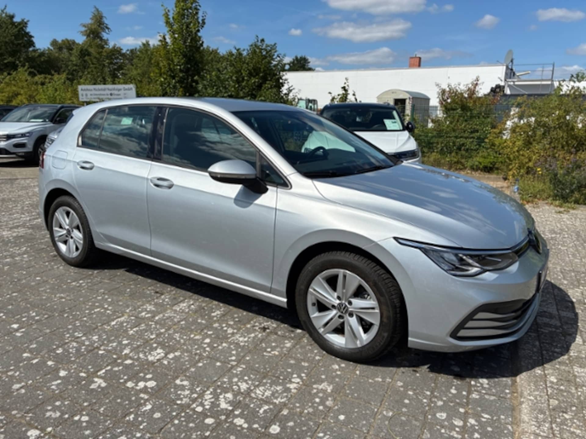Volkswagen Golf Life