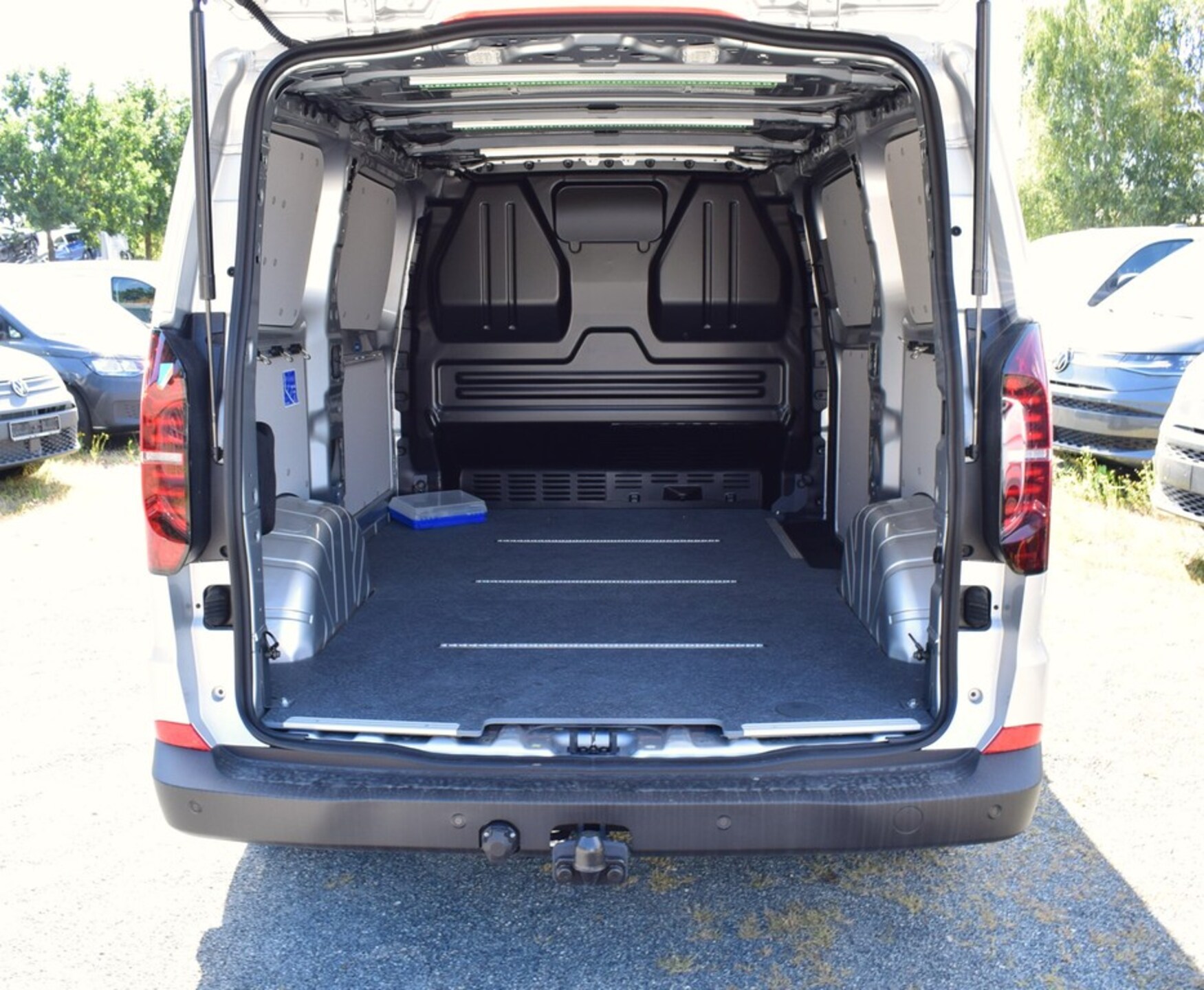 Volkswagen Transporter Kasten kurzer Radstand