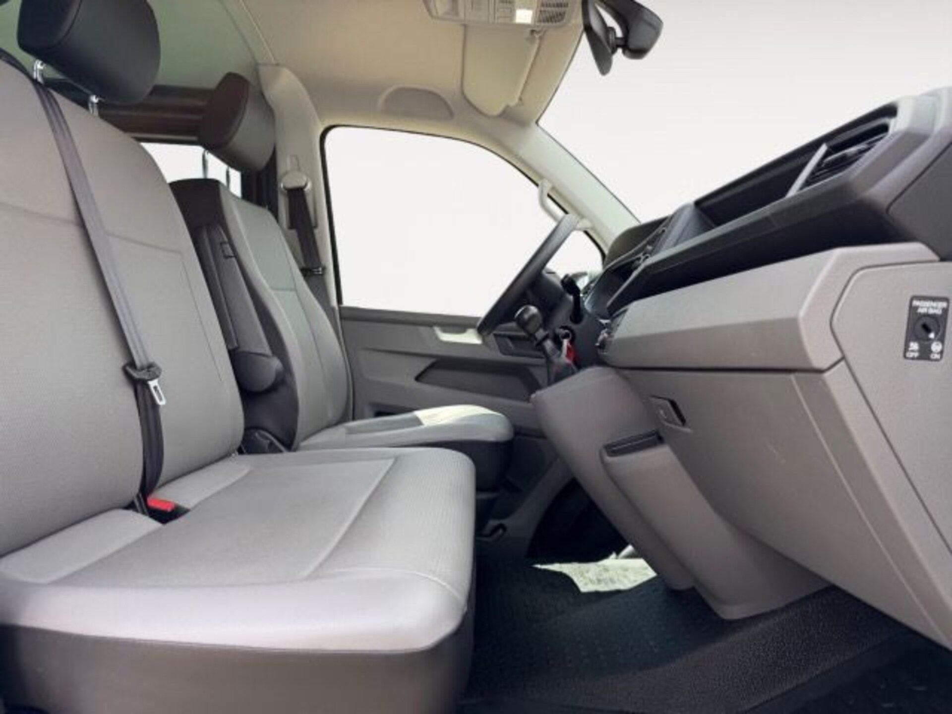 Volkswagen T6.1 Transporter Kombi kurzer Radstand