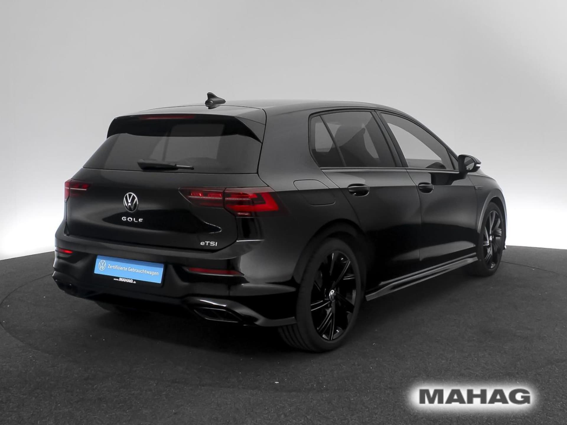Volkswagen Golf R-Line