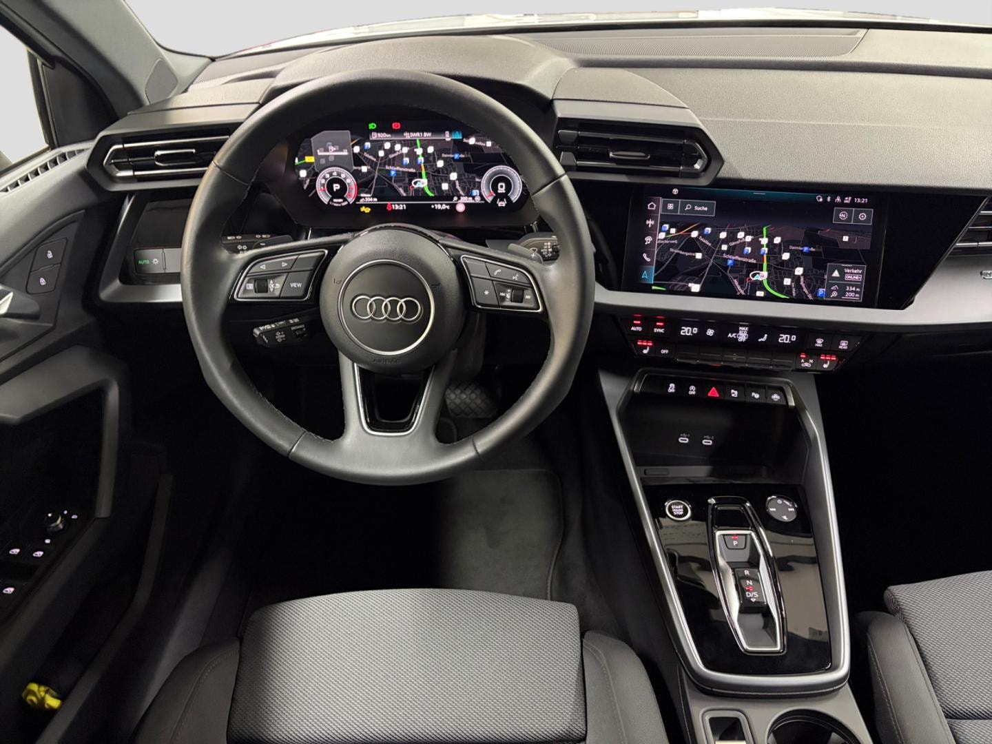 Bild über Audi A3 Sportback S line 35 TFSI S tronic - für weitere Informationen kontaktieren Sie den Audi Partner