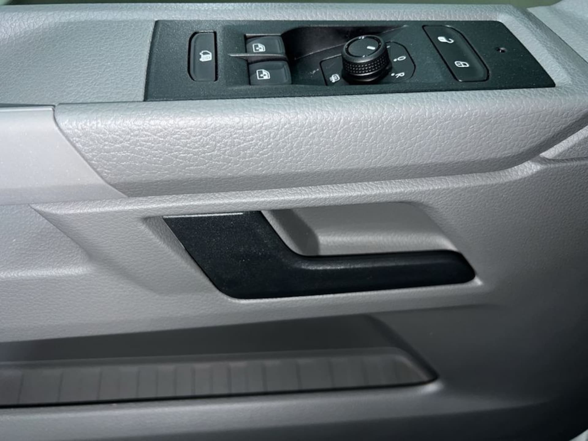 Volkswagen T6.1 Transporter Kasten kurzer Radstand