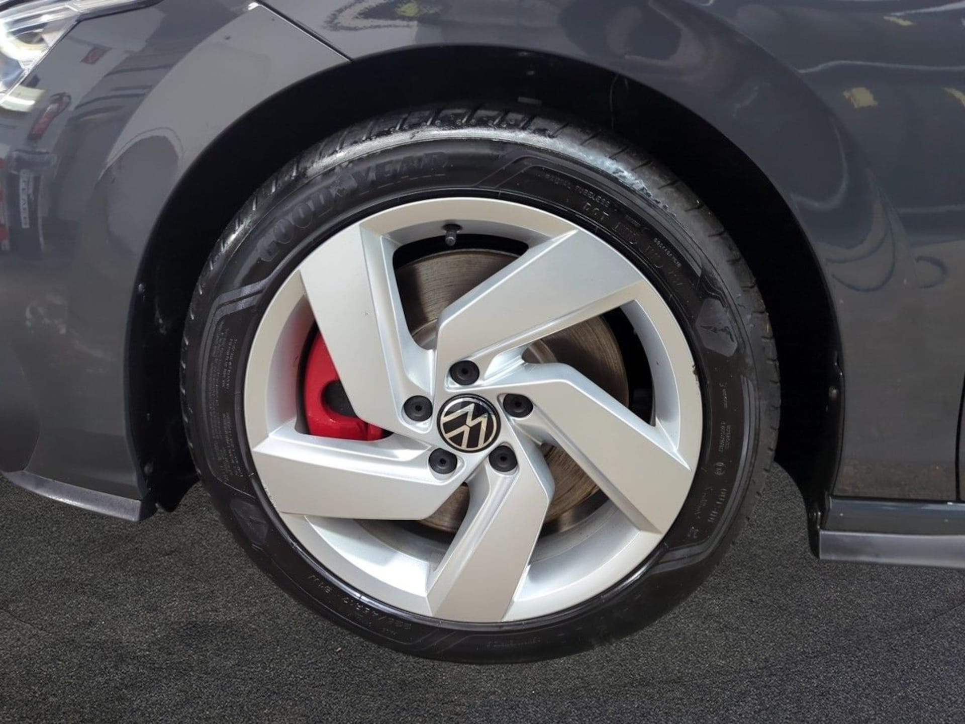 Volkswagen Golf GTI