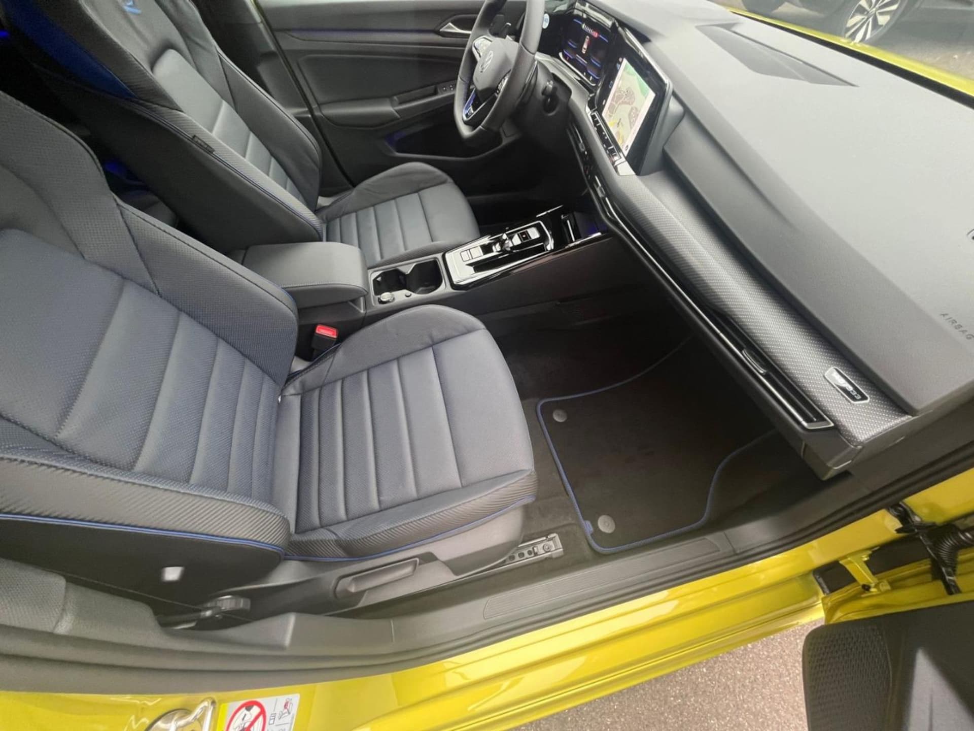 Volkswagen Golf R