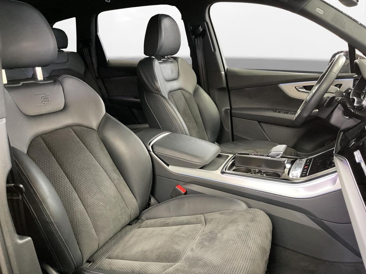 Image about Audi Q7 50 TDI quattro tiptronic
