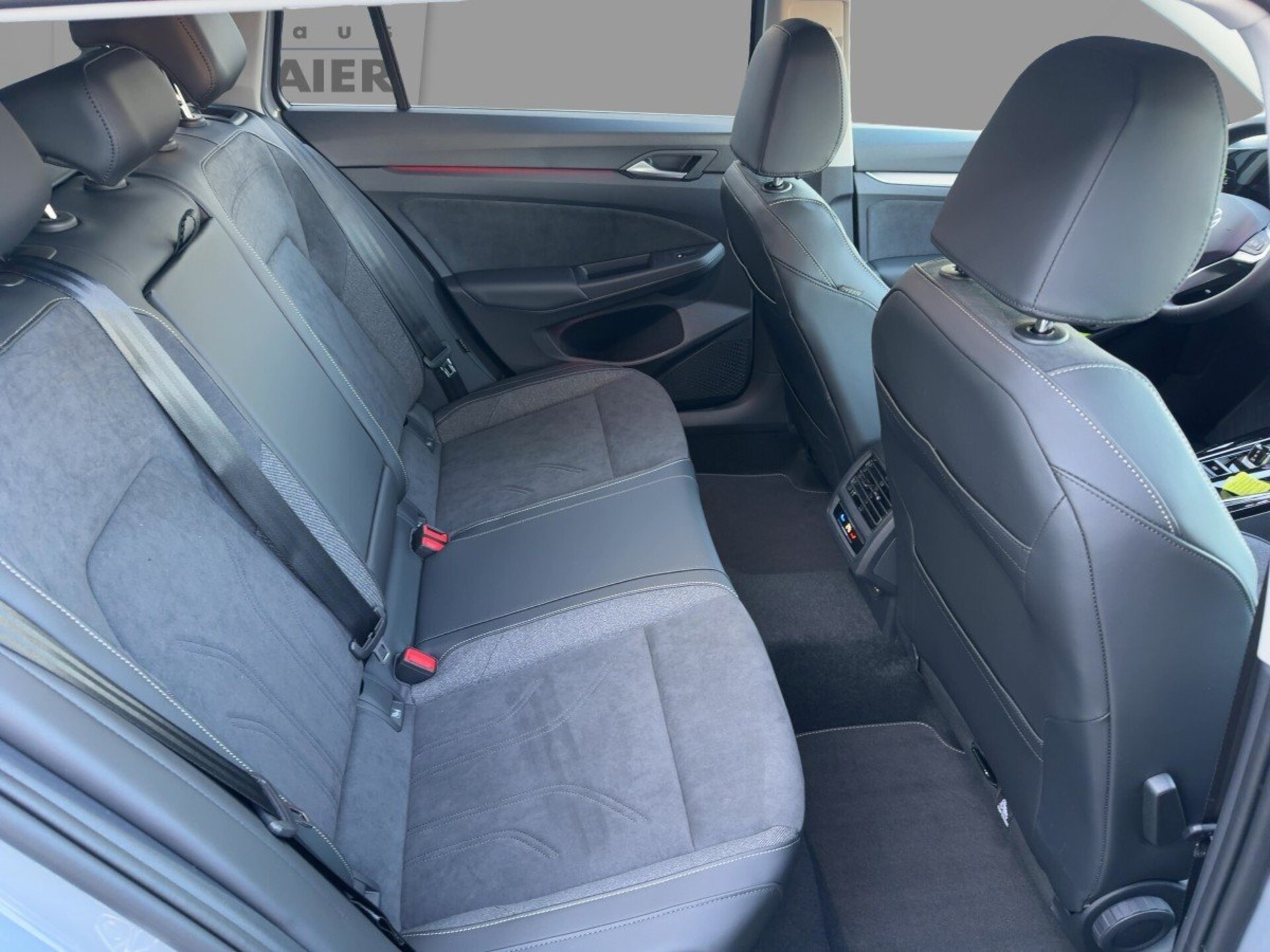 Volkswagen Golf Variant Style