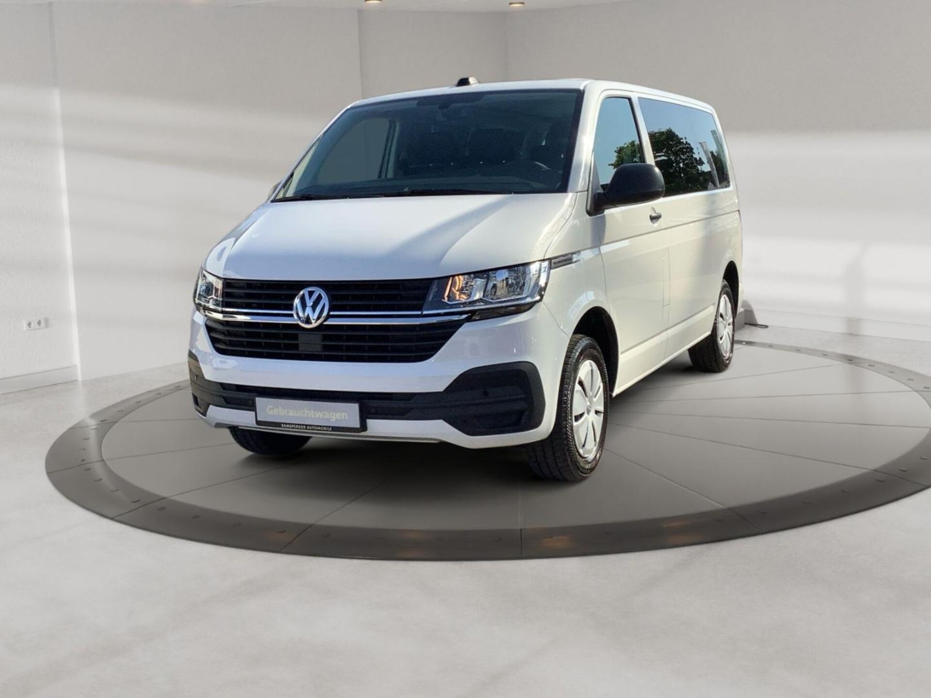Volkswagen T6.1 Transporter Kombi kurzer Radstand