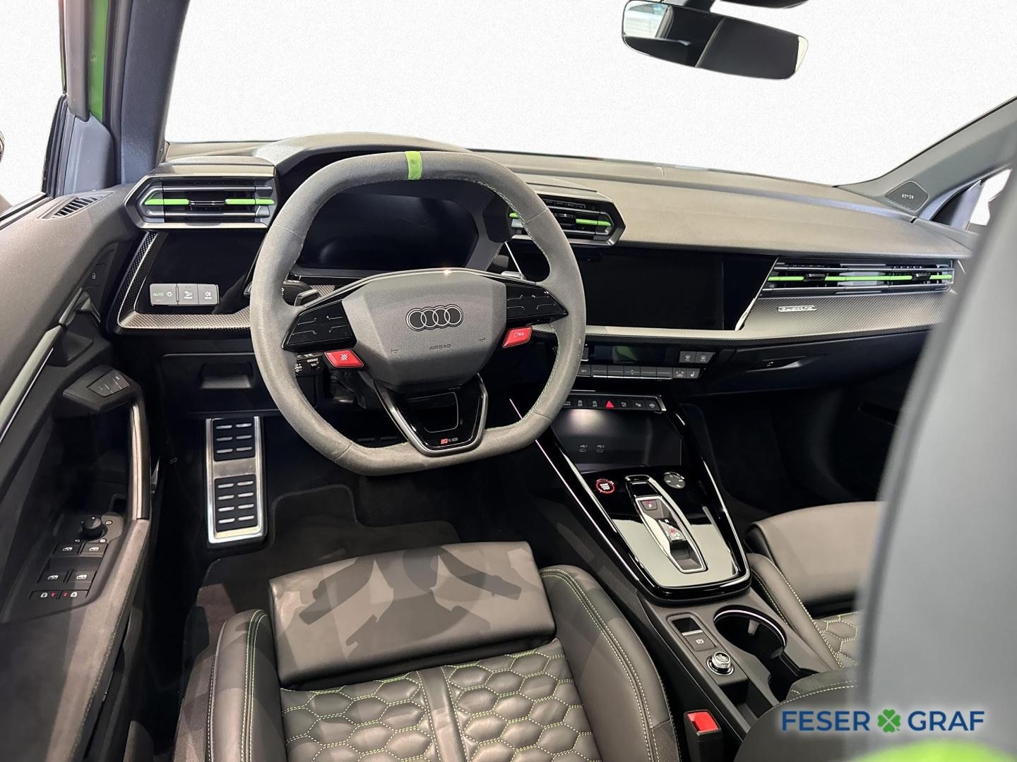 Bild über Audi RS 3 Sportback TFSI quattro 294 kW S tronic - für weitere Informationen kontaktieren Sie den Audi Partner