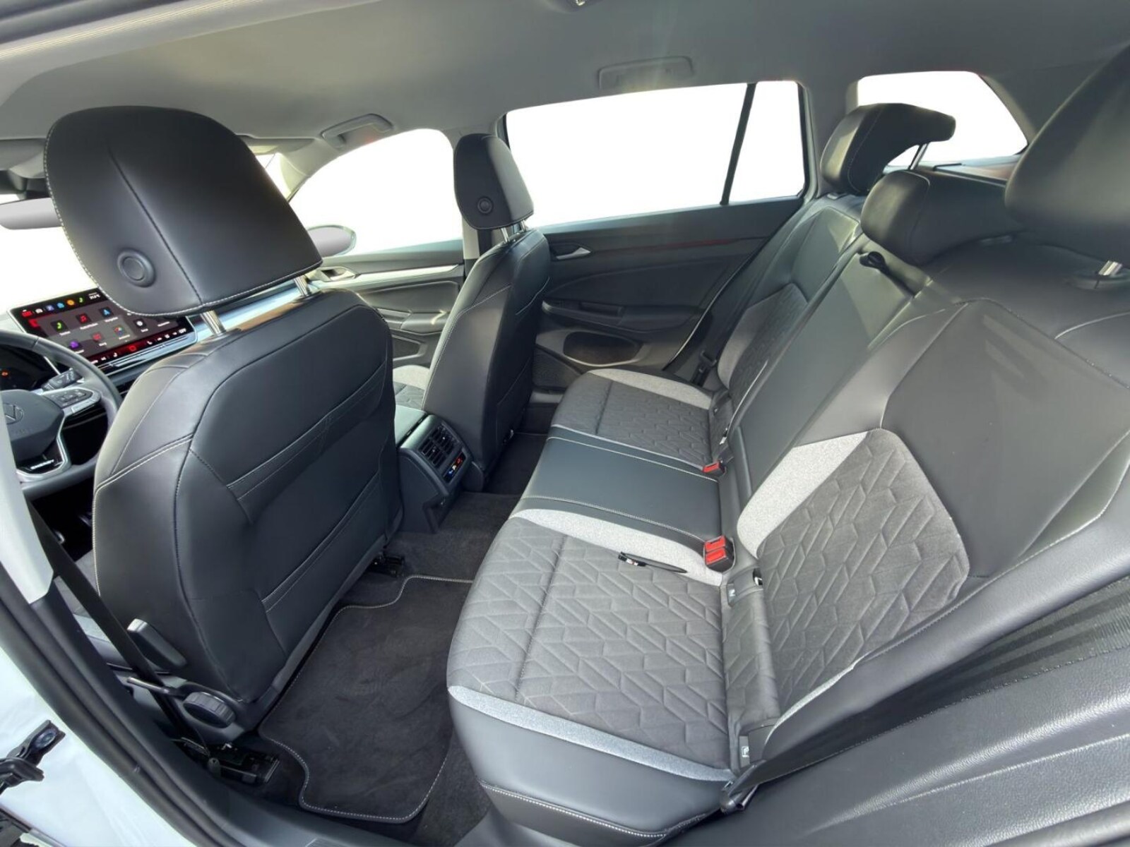Volkswagen Golf Variant – Bild 14